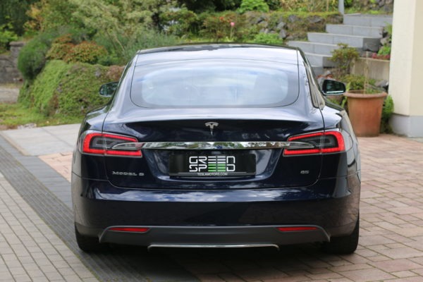 Tesla Model S85 Blau-Metallic Lackierung 19 Zoll Original Tesla Felgen silber E-Auto Elektro Auto greenspeed emobility Deutschland Fahrzeugkauf Elektromobilität Elektromobil