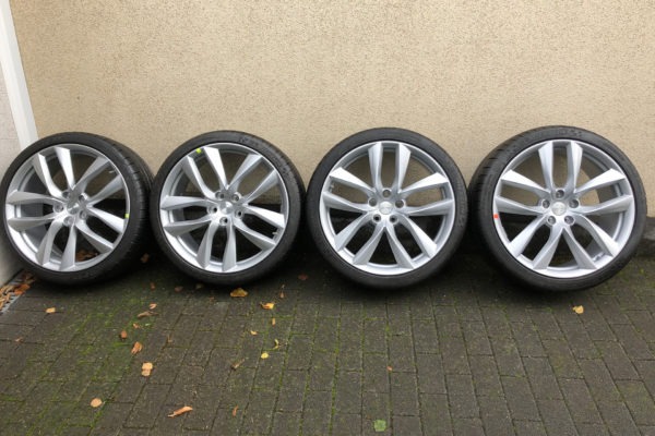 Original 21 Zoll Felgen Arachnid Michelin DOT Felge Reifen Sommerreifen Allwetterreifen Rad Räder Felgensatz Radsatz neu RDKS