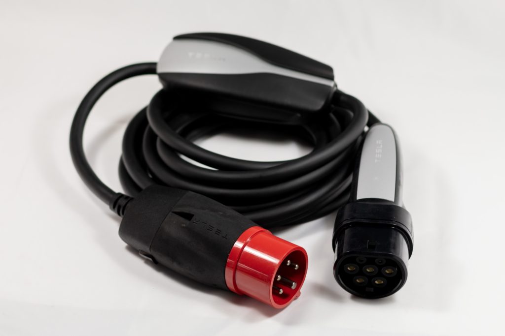 Tesla Mobile Connector (UMC) und Adapter bei Greenspeed kaufen!